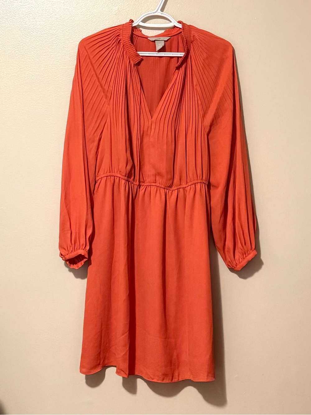 H&M Orange Pleated V-Neck Long Sleeve Dress